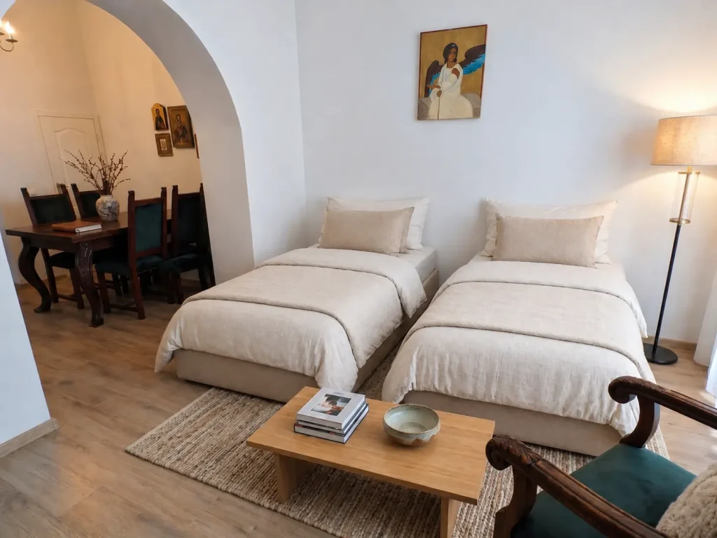 Dva odvojena kreveta po meri spremna za spavanje u apartmanu